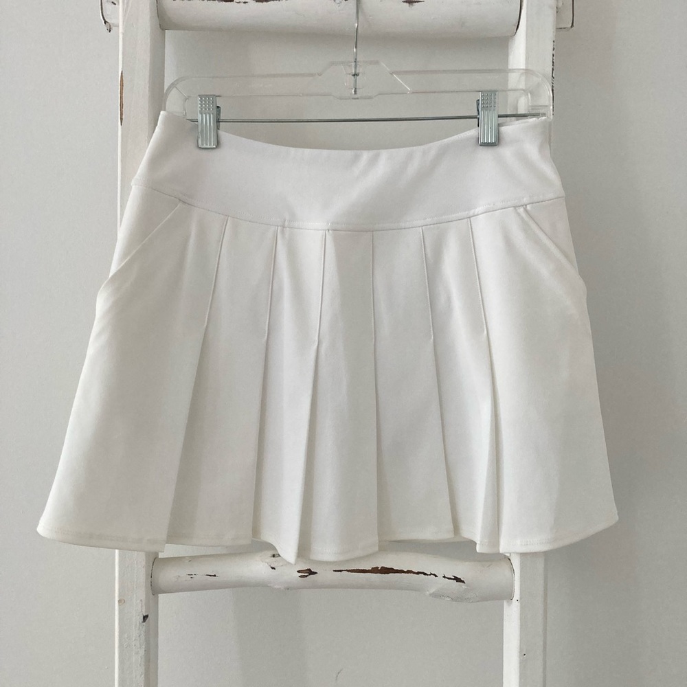 Lilly Pulitzer White Pleated Tennis Luxletic Skirt